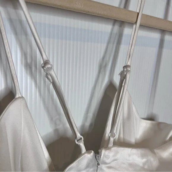 NWT LULUS Front Bow Mini Dress. Size Small - Picture 5 of 8